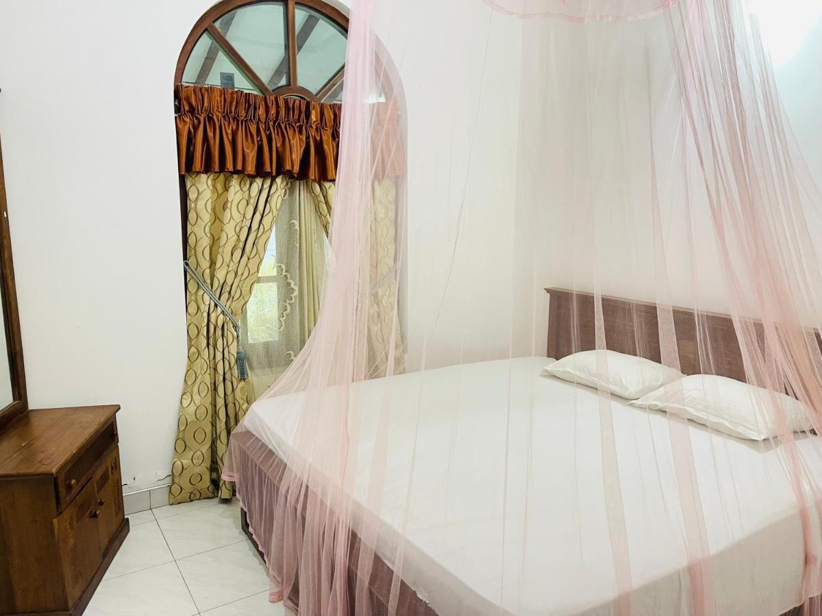 Shalomi'S Villa & Happy Home Negombo Bagian luar foto
